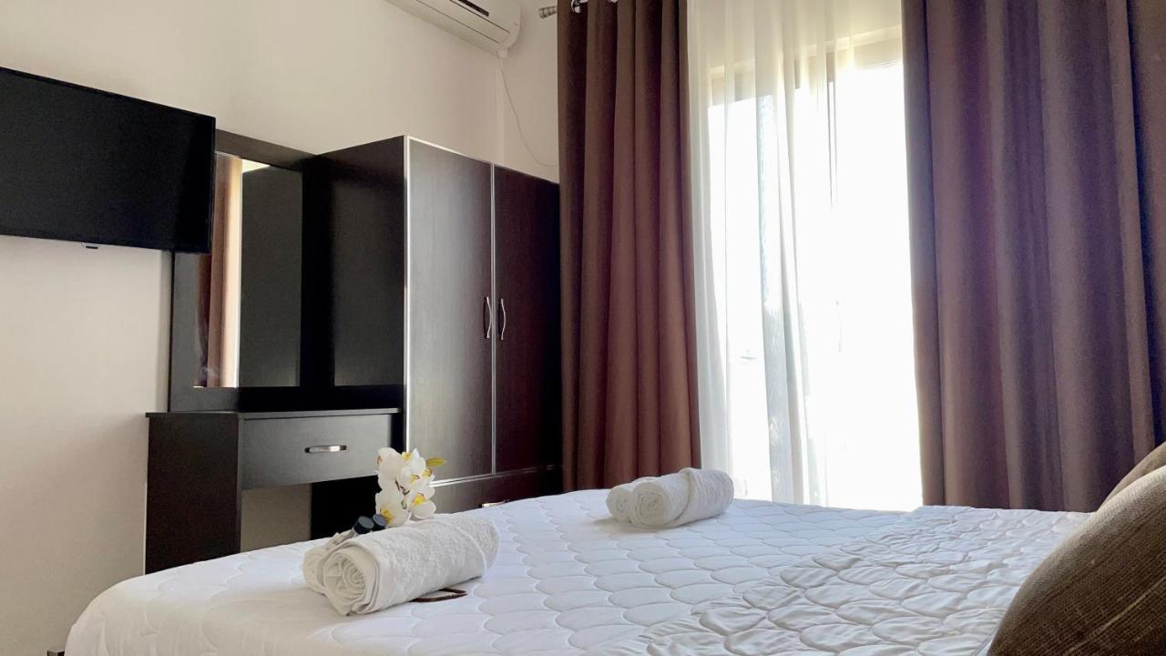 Summer Dreams Ksamil Bagian luar foto
