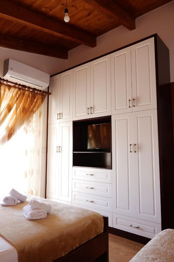 Summer Dreams Ksamil Bagian luar foto